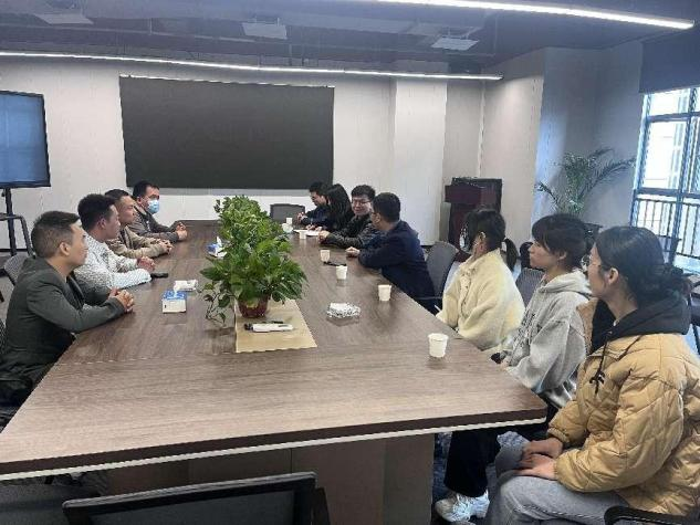 深化融合（hé）校企合作   聚力科（kē）技創新（xīn）發展